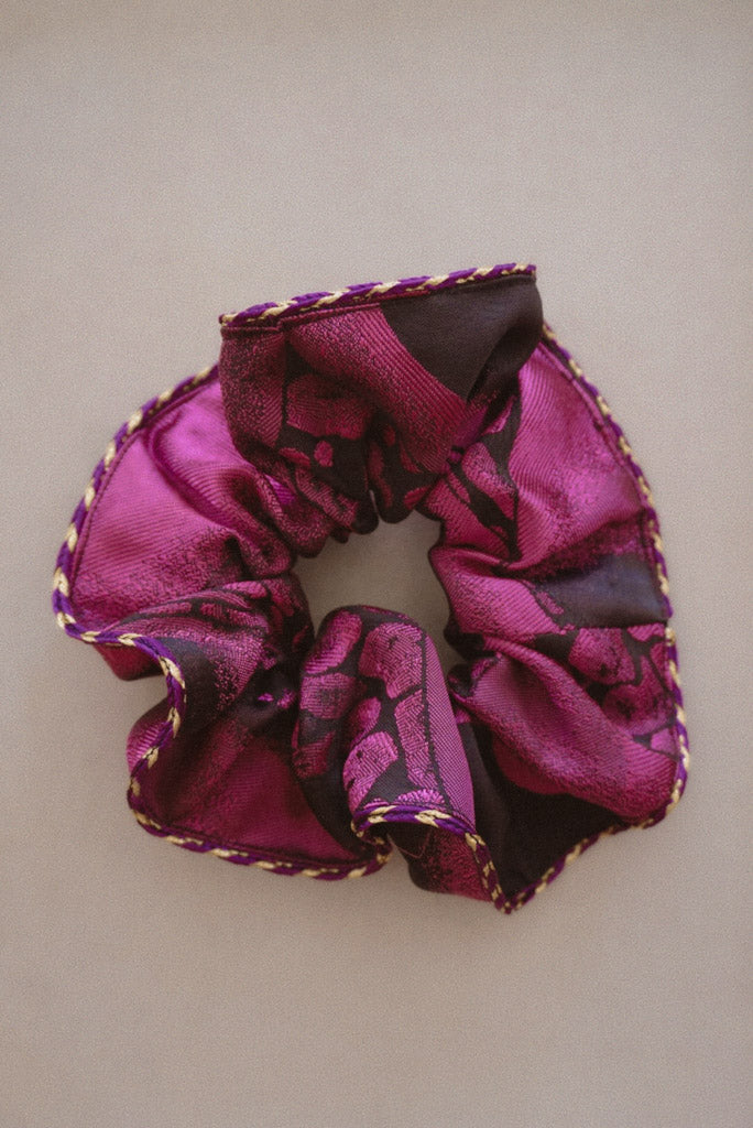 Scrunchie With A Twist