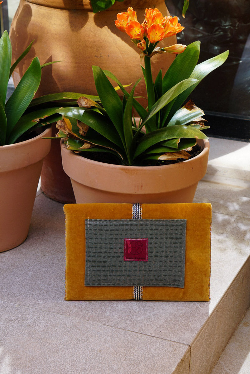 Ottilia Clutch/iPad Case
